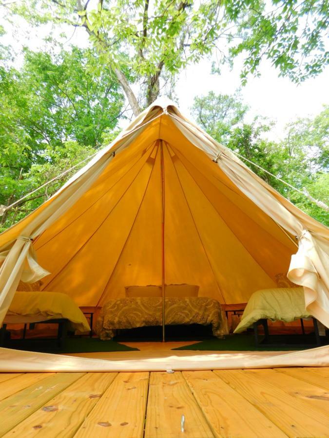 Glampin' In Style-Broken Bow Hotel Екстериор снимка