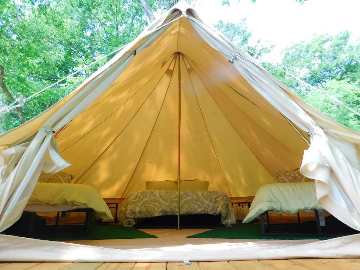 Glampin' In Style-Broken Bow Hotel Екстериор снимка