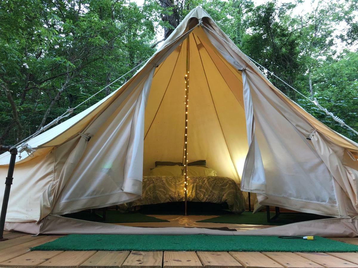 Glampin' In Style-Broken Bow Hotel Екстериор снимка